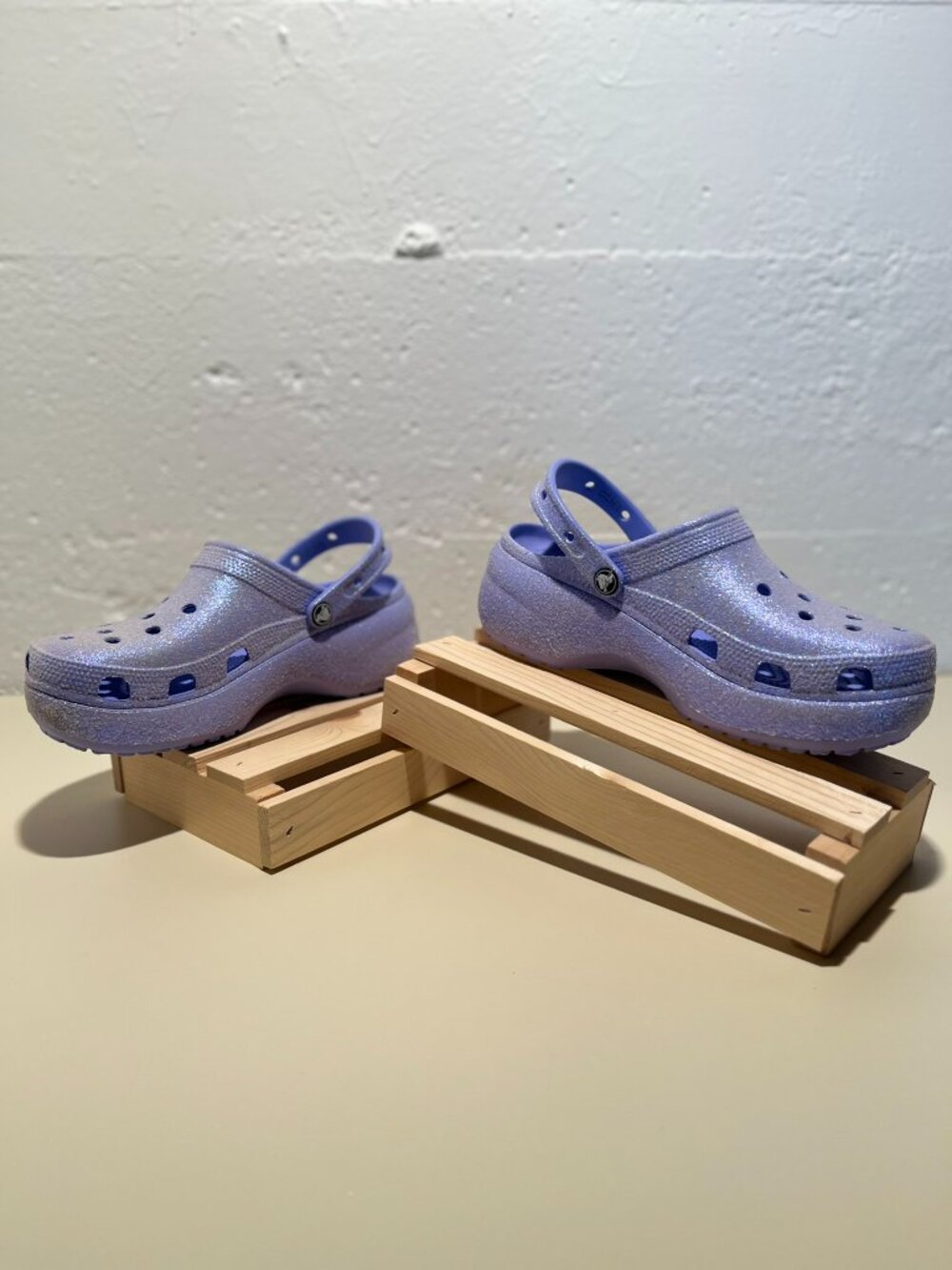 CROCS Women's Classic Platform Glitter Clogs - Picture 3 of 12